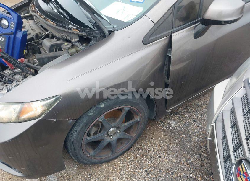 Photo 17 of 2013 Honda Civic LX (VIN 2HGFB2F58DH582189)