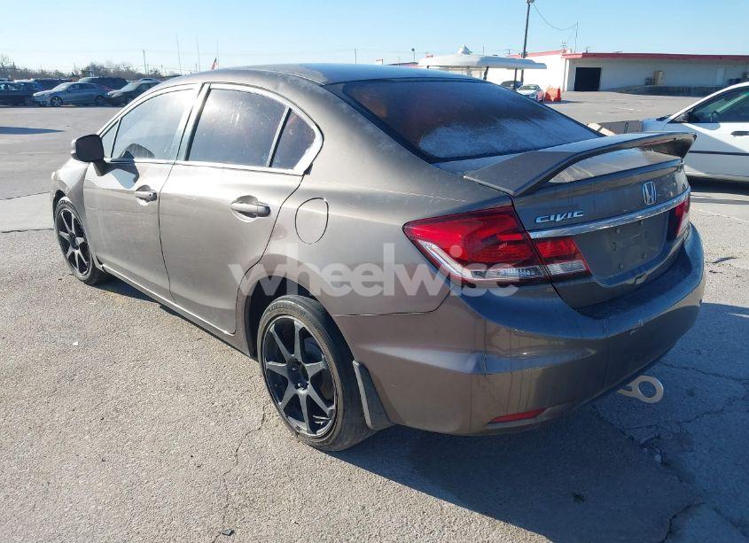 Photo 3 of 2013 Honda Civic LX (VIN 2HGFB2F58DH582189)