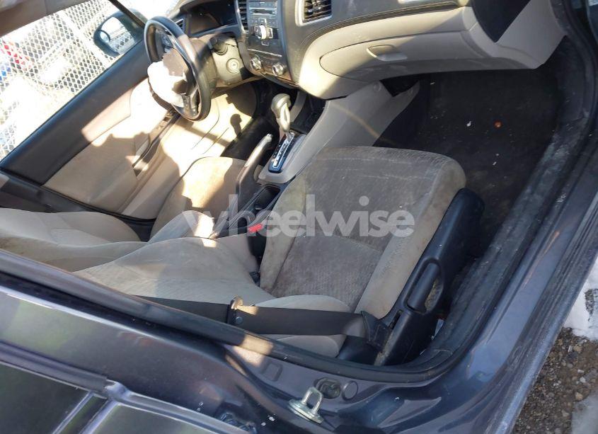 Photo 5 of 2014 Honda Civic LX (VIN 2HGFB2F58EH544446)