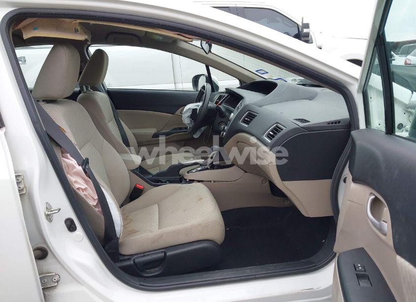 Photo 5 of 2014 Honda Civic LX (VIN 2HGFB2F58EH546360)