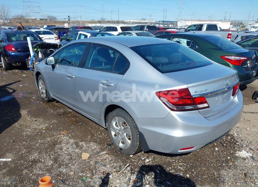 Photo 3 of 2014 Honda Civic LX (VIN 2HGFB2F58EH551252)
