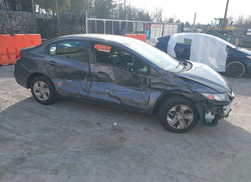 2015 Honda Civic LX (VIN 2HGFB2F58FH504773) main photo