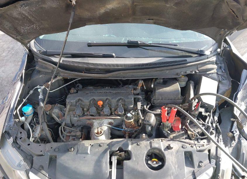 Photo 10 of 2015 Honda Civic LX (VIN 2HGFB2F58FH504773)
