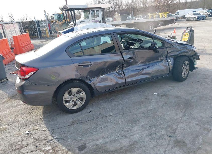 Photo 4 of 2015 Honda Civic LX (VIN 2HGFB2F58FH504773)