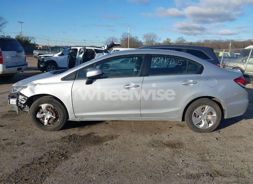 Photo 14 of 2015 Honda Civic LX (VIN 2HGFB2F58FH528801)