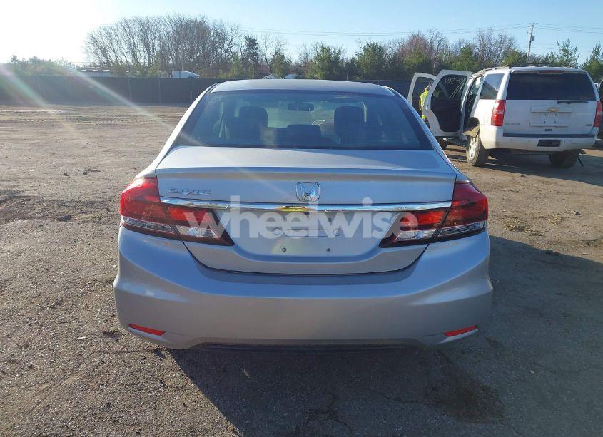 Photo 16 of 2015 Honda Civic LX (VIN 2HGFB2F58FH528801)