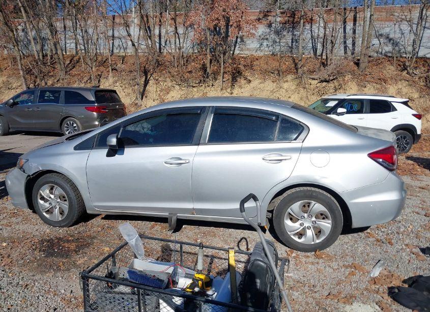 Photo 15 of 2015 Honda Civic LX (VIN 2HGFB2F58FH562611)