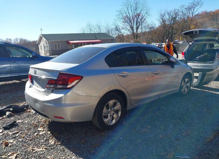 Photo 4 of 2015 Honda Civic LX (VIN 2HGFB2F58FH562611)