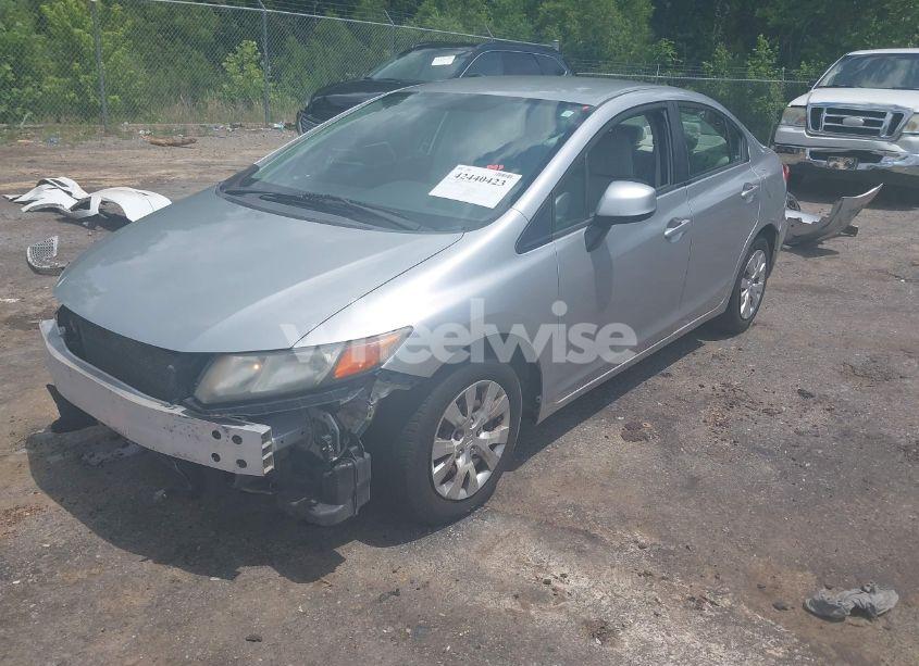 Photo 2 of 2012 Honda Civic LX (VIN 2HGFB2F59CH334631)