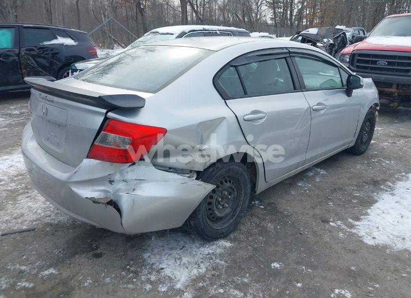 Photo 4 of 2012 Honda Civic LX (VIN 2HGFB2F59CH335164)