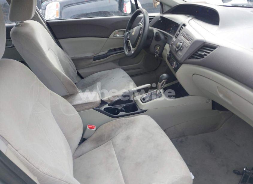 Photo 5 of 2012 Honda Civic LX (VIN 2HGFB2F59CH335164)