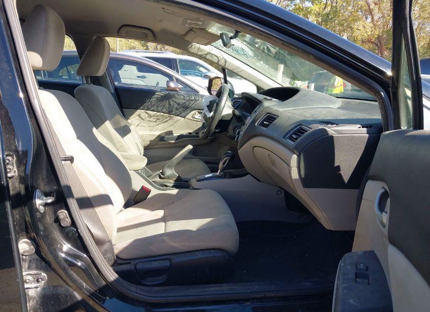 Photo 5 of 2013 Honda Civic LX (VIN 2HGFB2F59DH517044)