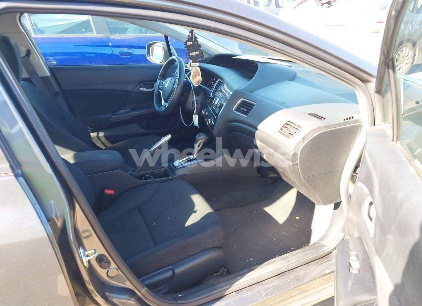 Photo 5 of 2013 Honda Civic LX (VIN 2HGFB2F59DH557396)