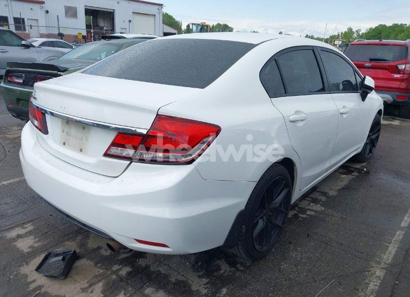 Photo 4 of 2013 Honda Civic LX (VIN 2HGFB2F59DH573940)