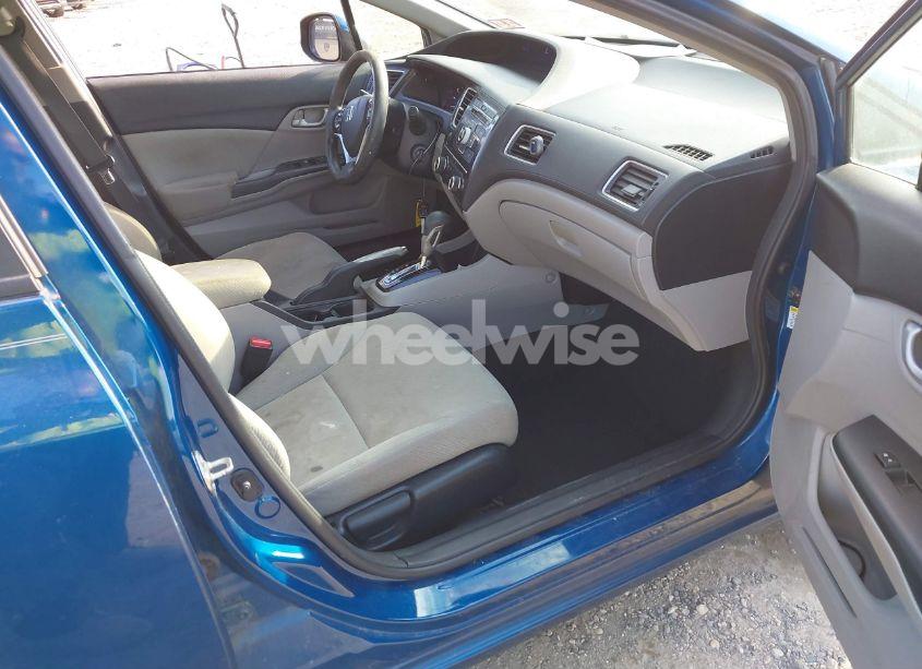 Photo 5 of 2013 Honda Civic LX (VIN 2HGFB2F59DH586185)