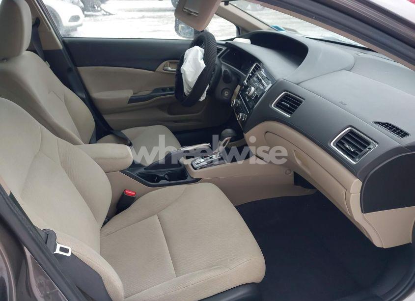 Photo 5 of 2013 Honda Civic LX (VIN 2HGFB2F59DH588891)