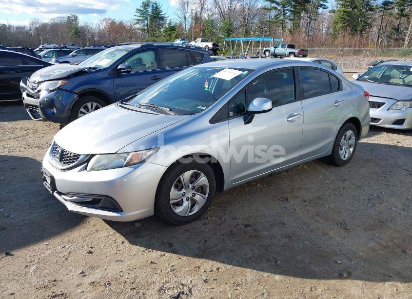 Photo 2 of 2013 Honda Civic LX (VIN 2HGFB2F59DH600876)