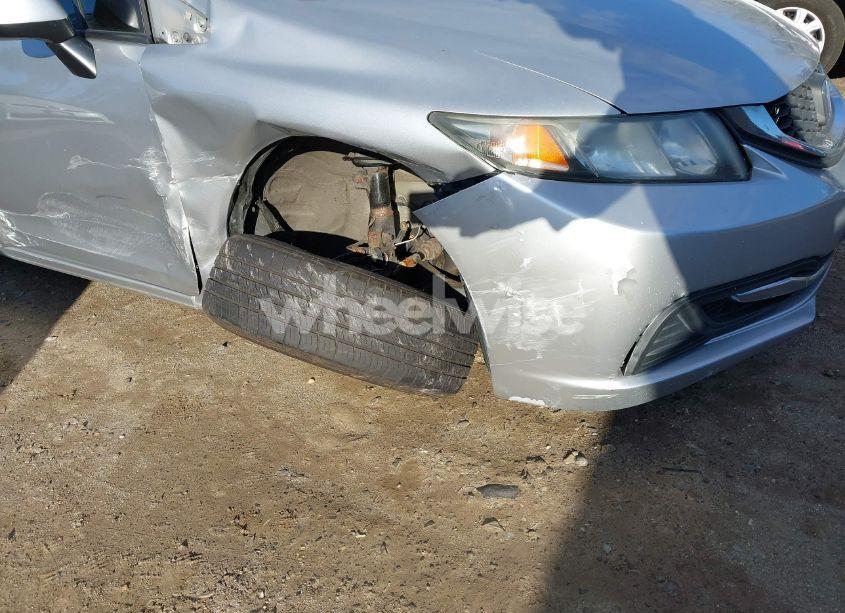 Photo 6 of 2013 Honda Civic LX (VIN 2HGFB2F59DH600876)