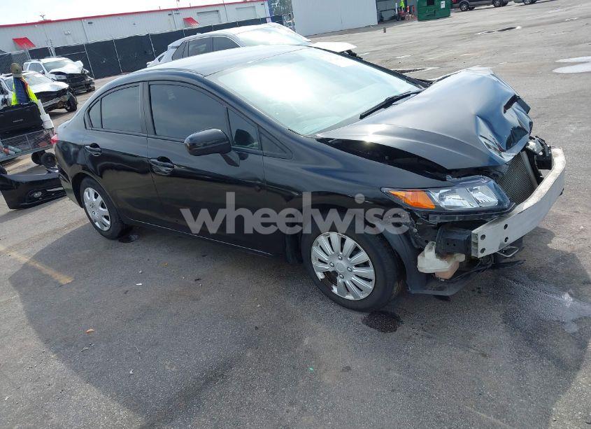 2015 Honda Civic LX (VIN 2HGFB2F59FH519976) main photo