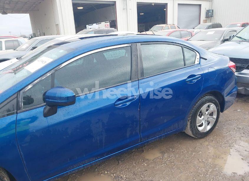 Photo 6 of 2015 Honda Civic LX (VIN 2HGFB2F59FH553271)
