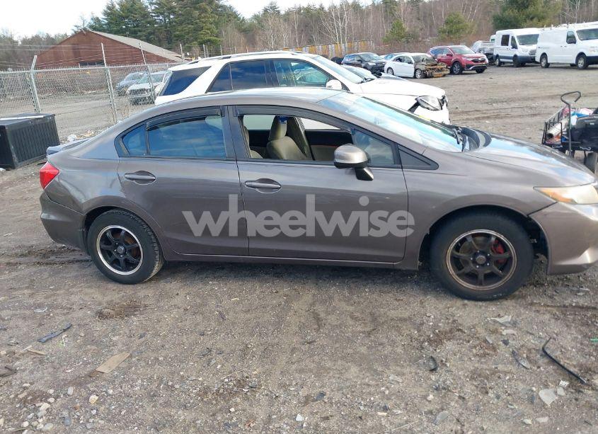 Photo 13 of 2012 Honda Civic LX (VIN 2HGFB2F5XCH518928)