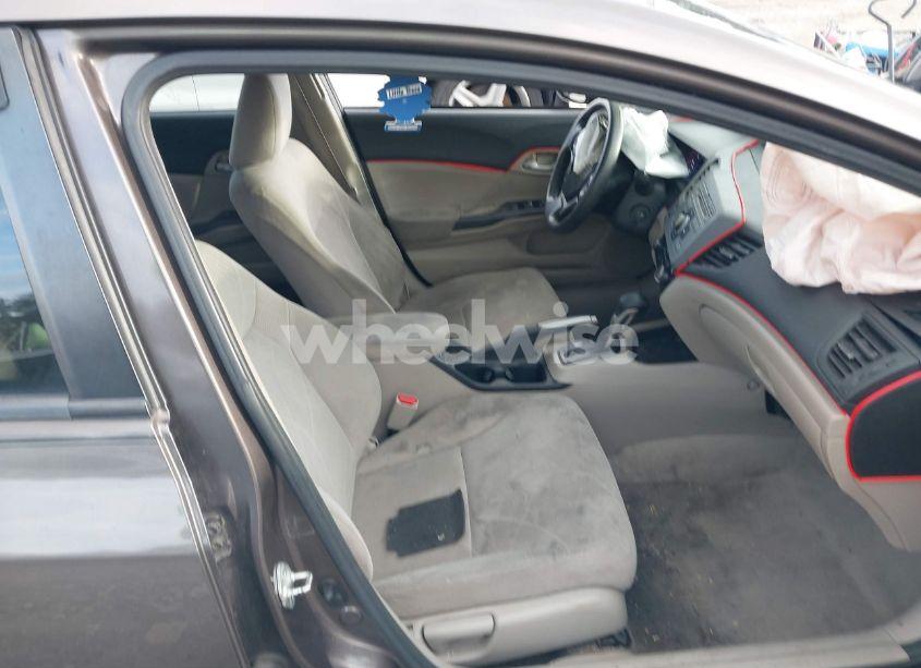 Photo 5 of 2012 Honda Civic LX (VIN 2HGFB2F5XCH518928)