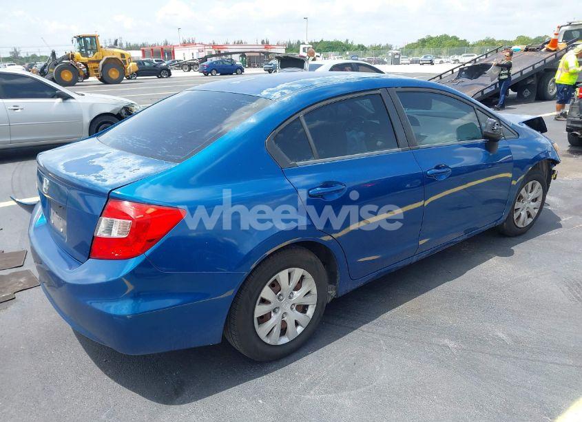 Photo 4 of 2012 Honda Civic LX (VIN 2HGFB2F5XCH536300)