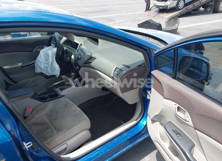 Photo 5 of 2012 Honda Civic LX (VIN 2HGFB2F5XCH536300)