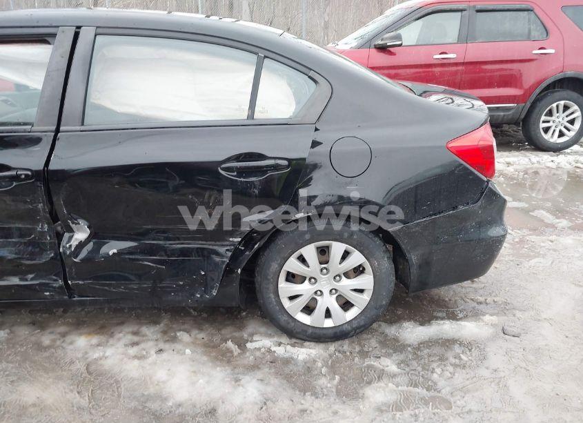 Photo 6 of 2012 Honda Civic LX (VIN 2HGFB2F5XCH560242)