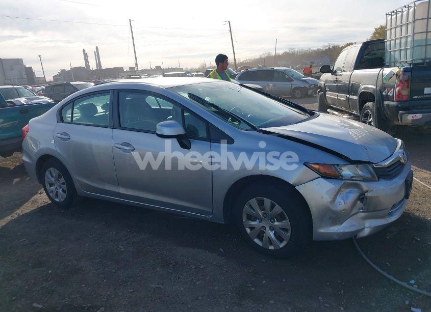 Photo 13 of 2012 Honda Civic LX (VIN 2HGFB2F5XCH584993)