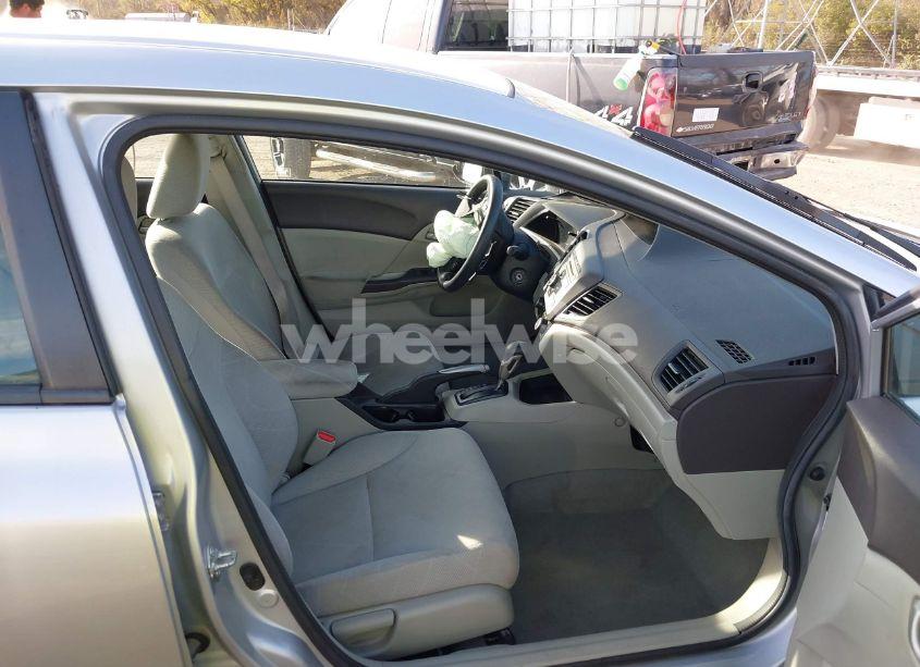 Photo 5 of 2012 Honda Civic LX (VIN 2HGFB2F5XCH584993)