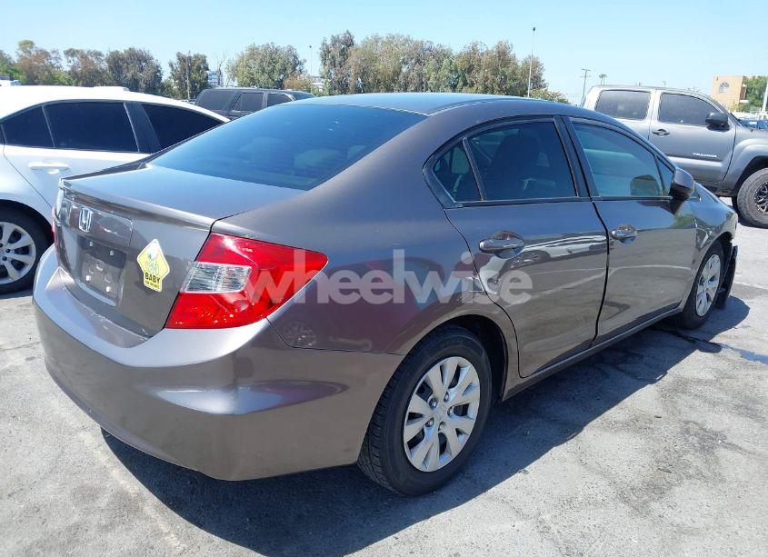 Photo 4 of 2012 Honda Civic LX (VIN 2HGFB2F5XCH594665)