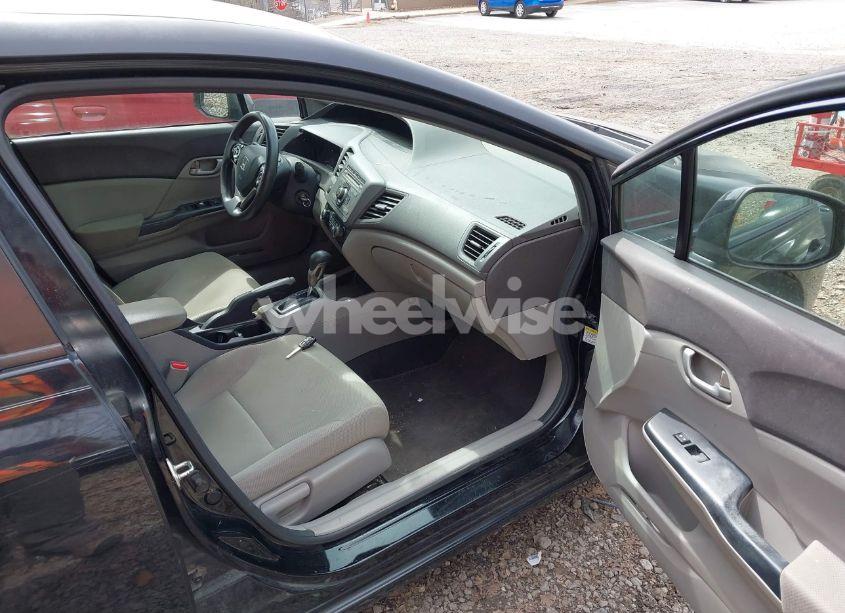 Photo 5 of 2012 Honda Civic LX (VIN 2HGFB2F5XCH610699)