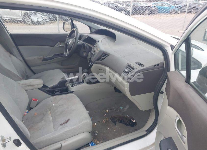 Photo 5 of 2012 Honda Civic LX (VIN 2HGFB2F5XCH611402)