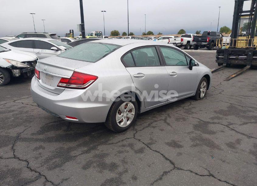 Photo 4 of 2013 Honda Civic LX (VIN 2HGFB2F5XD8571176)