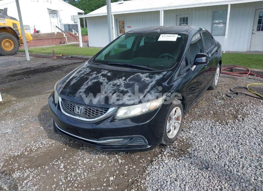 Photo 2 of 2013 Honda Civic LX (VIN 2HGFB2F5XDH526402)