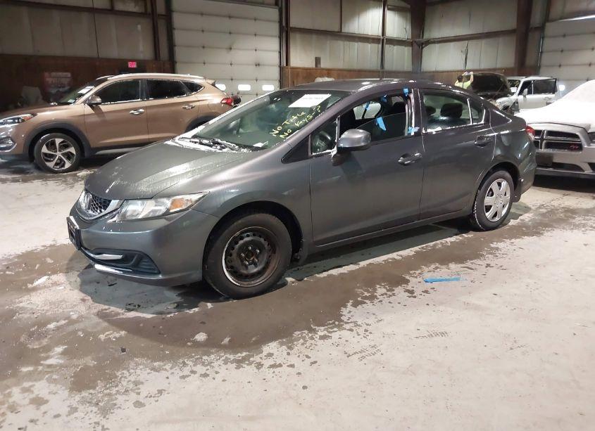 Photo 2 of 2013 Honda Civic LX (VIN 2HGFB2F5XDH532488)