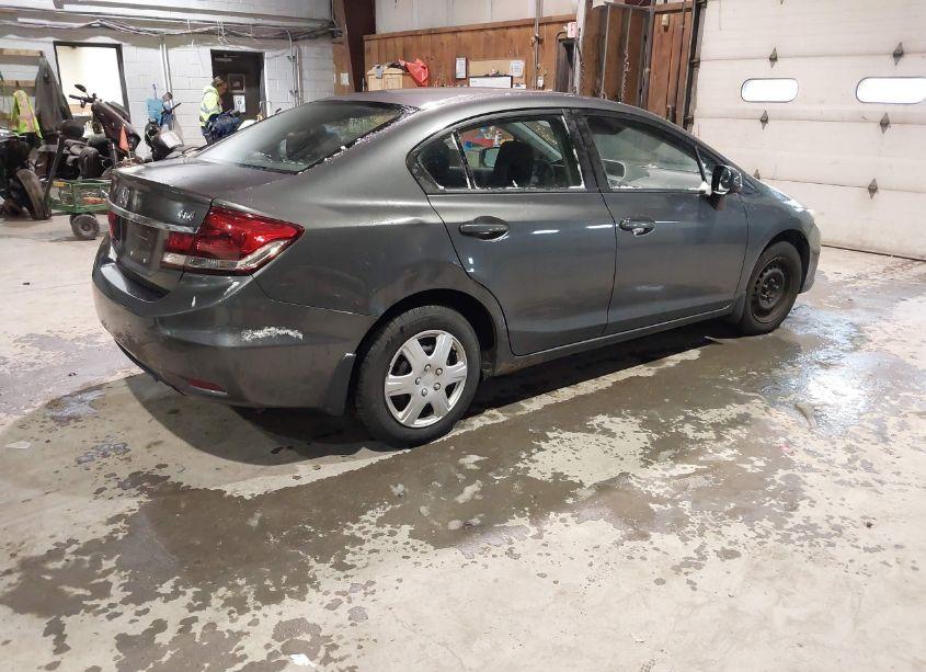 Photo 4 of 2013 Honda Civic LX (VIN 2HGFB2F5XDH532488)