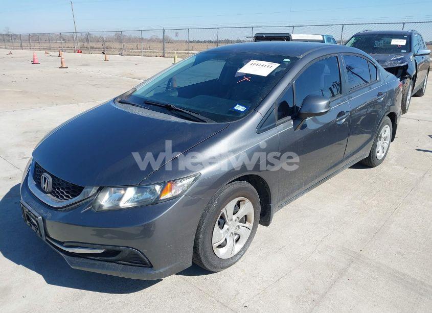 Photo 2 of 2013 Honda Civic LX (VIN 2HGFB2F5XDH547203)