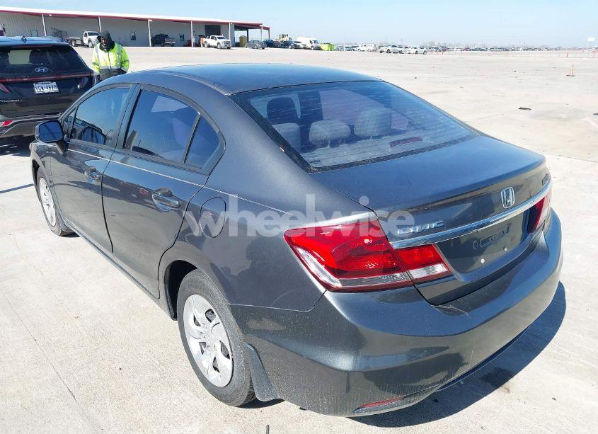 Photo 3 of 2013 Honda Civic LX (VIN 2HGFB2F5XDH547203)