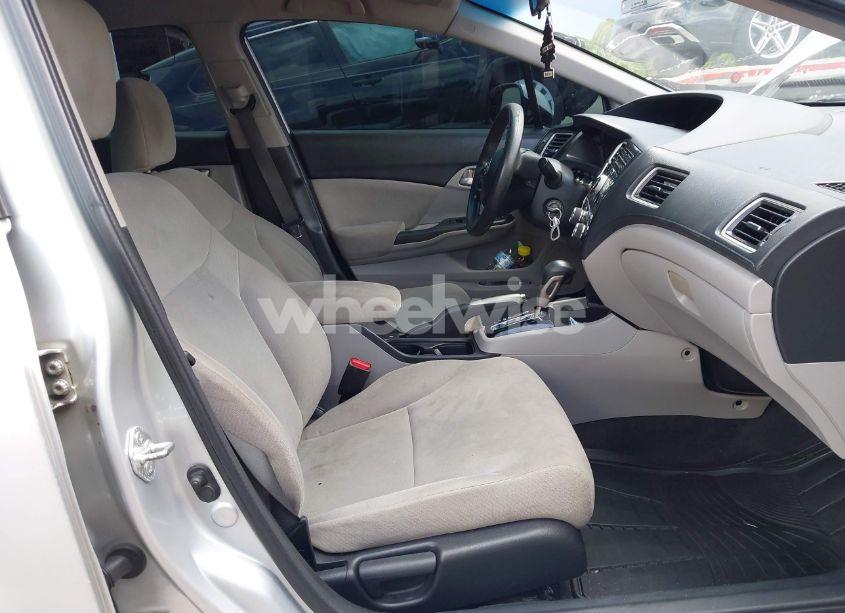 Photo 5 of 2013 Honda Civic LX (VIN 2HGFB2F5XDH549386)