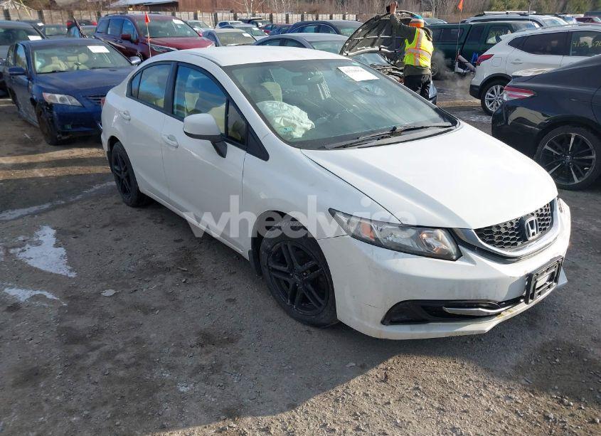 2013 Honda Civic LX (VIN 2HGFB2F5XDH563580) main photo