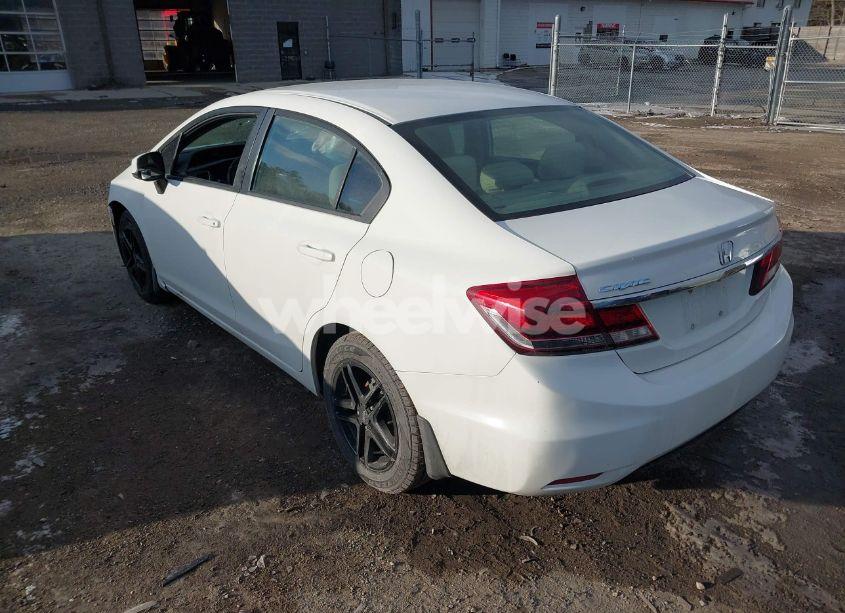 Photo 3 of 2013 Honda Civic LX (VIN 2HGFB2F5XDH563580)