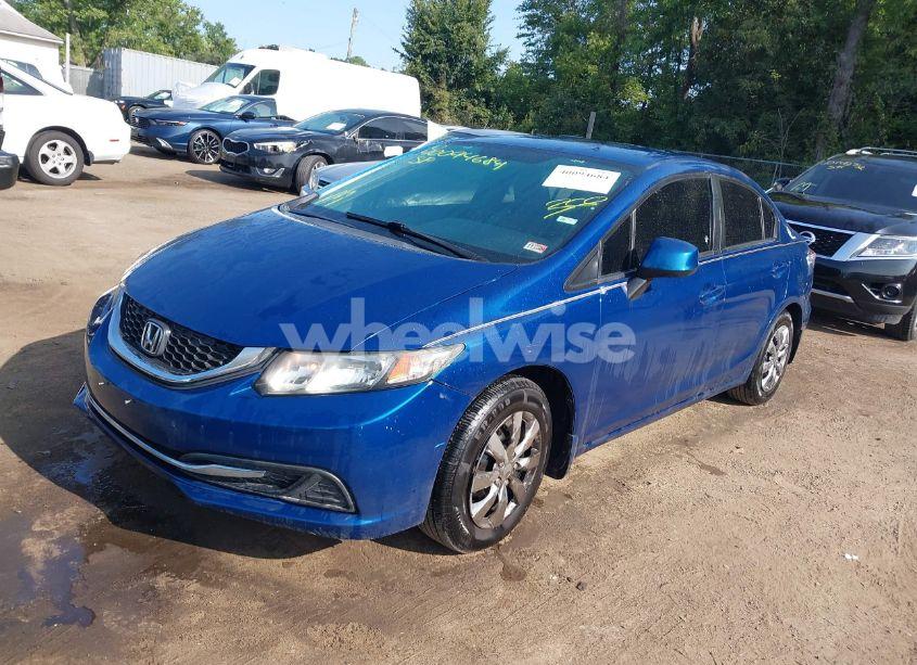 Photo 2 of 2013 Honda Civic LX (VIN 2HGFB2F5XDH582467)