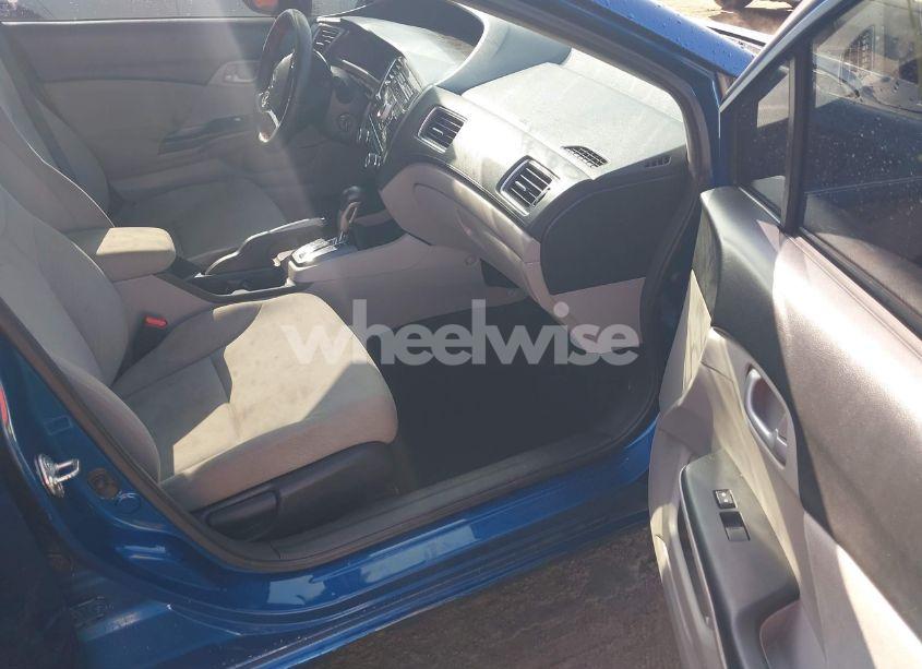 Photo 5 of 2013 Honda Civic LX (VIN 2HGFB2F5XDH582467)