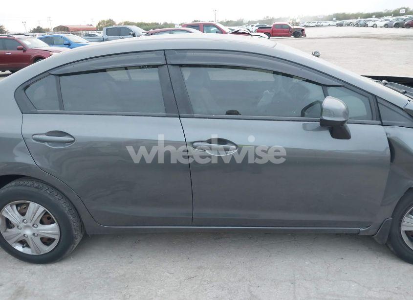 Photo 14 of 2013 Honda Civic LX (VIN 2HGFB2F5XDH586986)