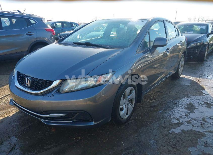 Photo 2 of 2013 Honda Civic LX (VIN 2HGFB2F5XDH589175)
