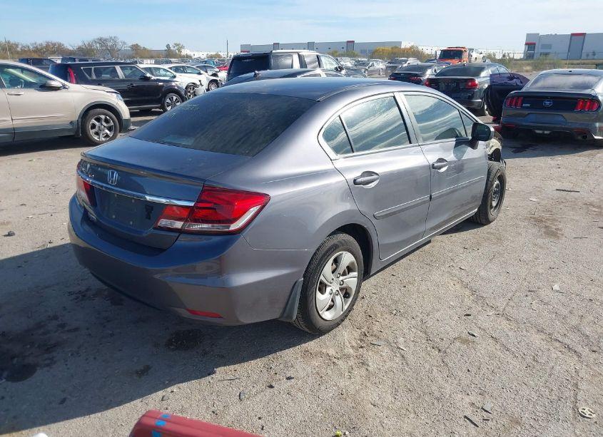 Photo 4 of 2014 Honda Civic LX (VIN 2HGFB2F5XEH512940)