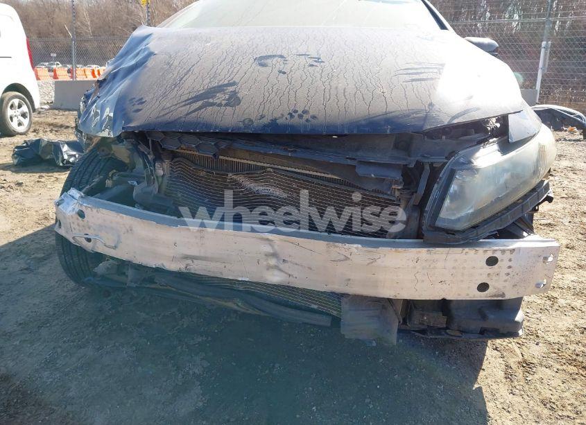 Photo 6 of 2014 Honda Civic LX (VIN 2HGFB2F5XEH544092)