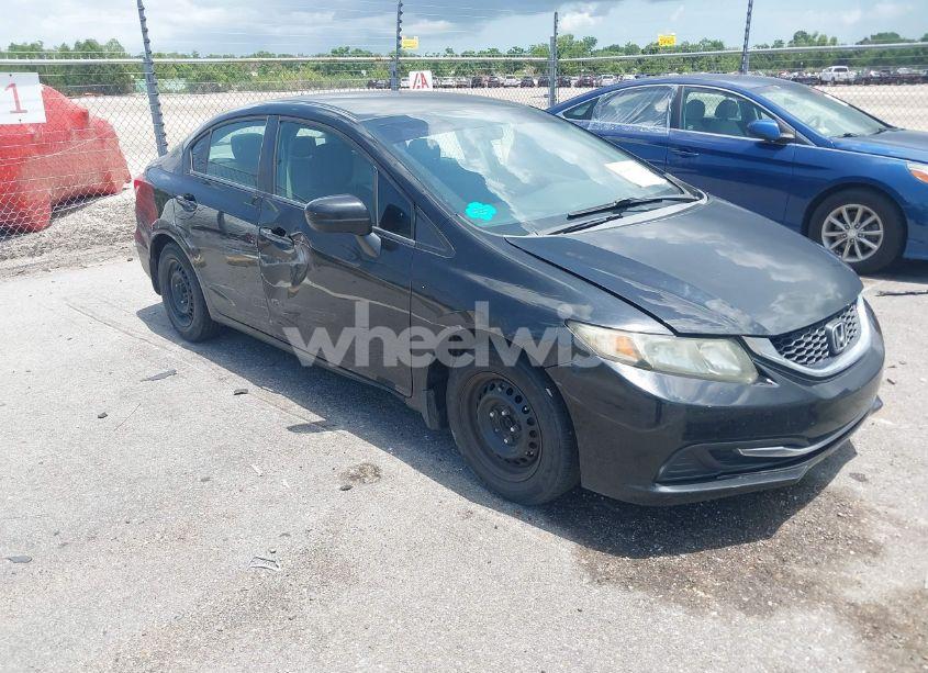 2015 Honda Civic LX (VIN 2HGFB2F5XFH515788) main photo